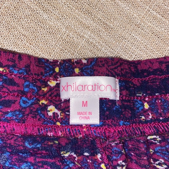 Xhiliration elastic waist shorts, sz M - Picture 4 of 8